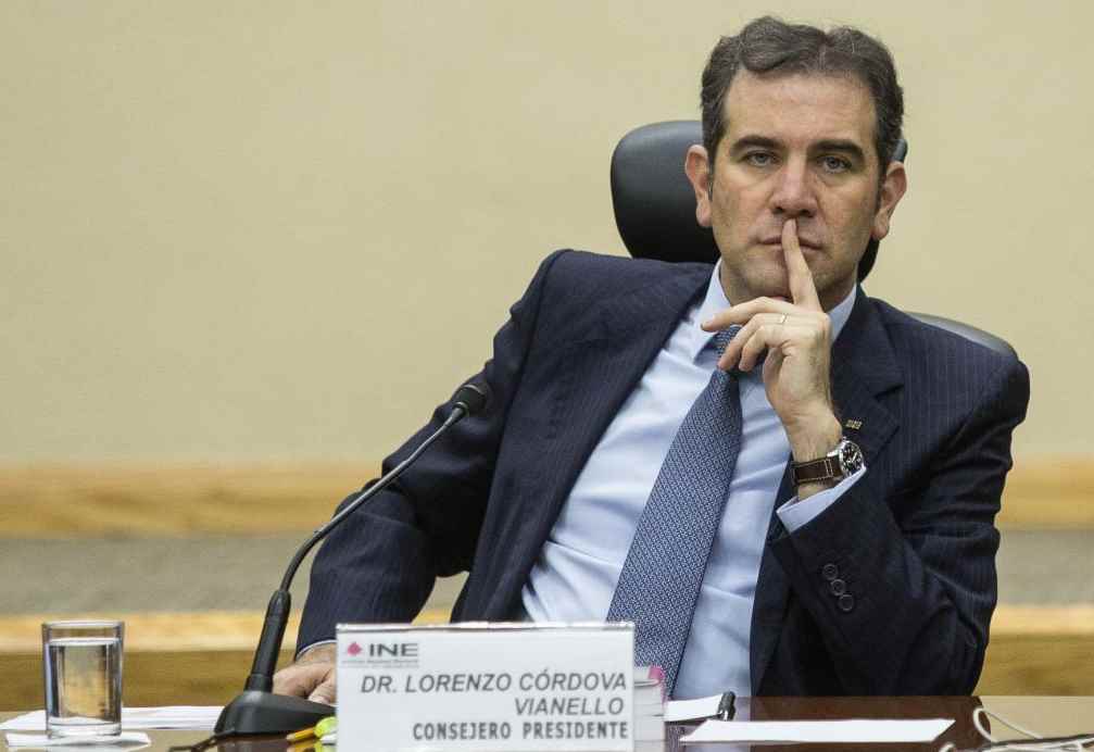 Han firmado más de 40 mil ciudadanos para exigir renuncia de Lorenzo Córdova