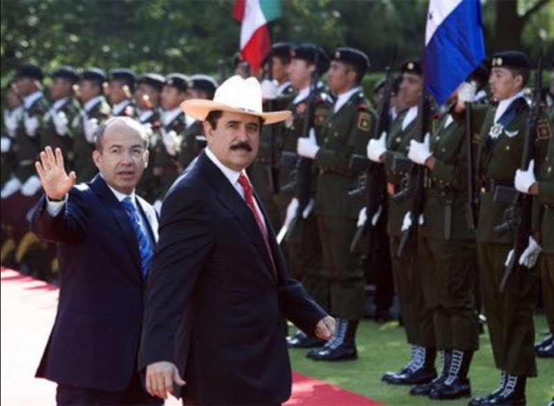 En 2009, Calderón recibió a Zelaya tras golpe militar en Honduras