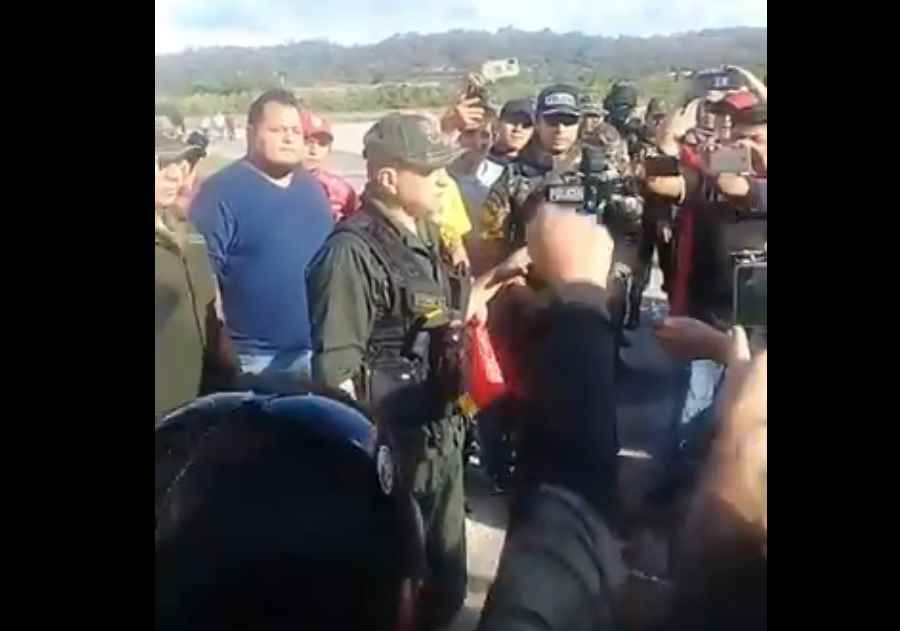 Militares habrían ordenado detener a Evo Morales | VIDEO