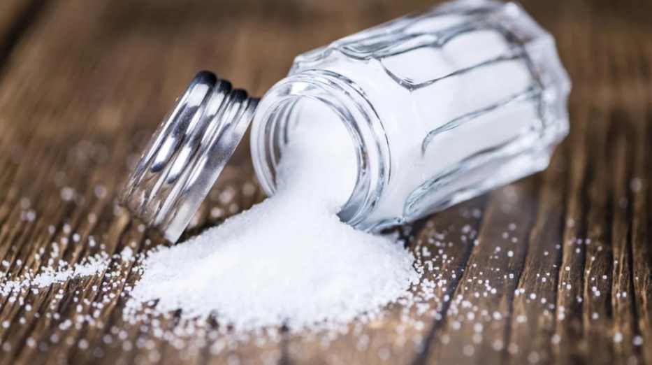 Consumo excesivo de sal causa enfermedades cardiovasculares y renales