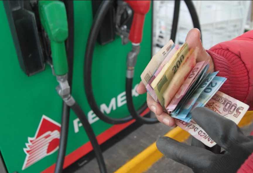 Desmienten gasolinazo en 2020; no habrá aumento de 5 pesos por litro