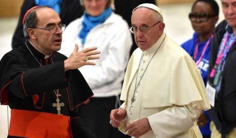 Absuelven a cardenal que encubrió abusos sexuales contra Scouts