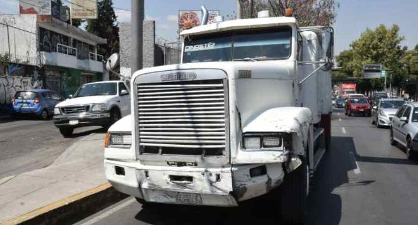 Roban camión con sustancias tóxicas; Protección Civil Alerta a 9 entidades