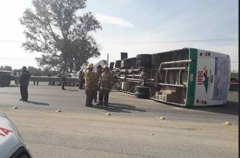 Vuelca autobús en Guerrero; ocho heridos entre ellos un menor
