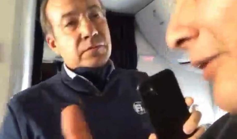 Confronta a Felipe Calderón en vuelo; “que le vaya bien en la cárcel”