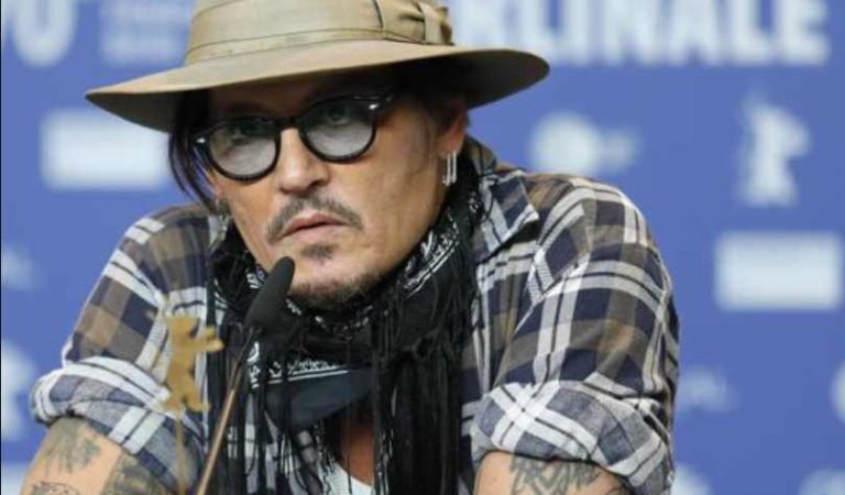 Johnny Depp reaparece tras confirmarse la agresión de su exesposa Amber Heard