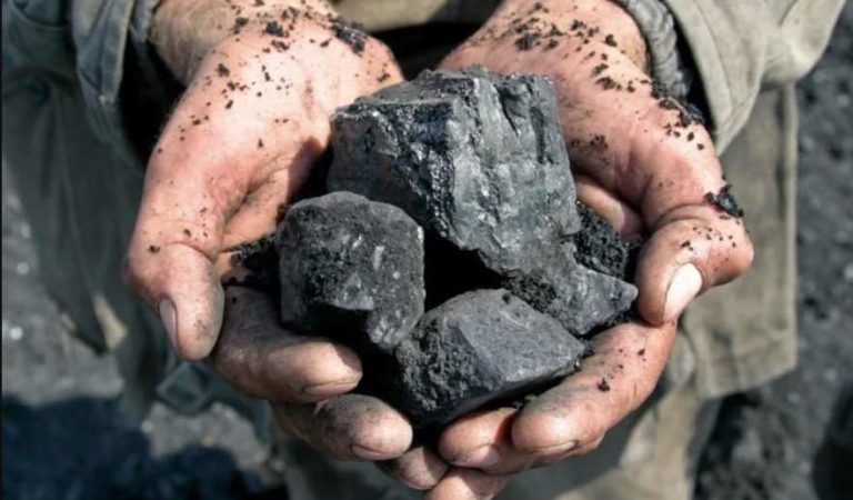 Productores de carbón en Coahuila esperan que CFE solucione crisis en la región
