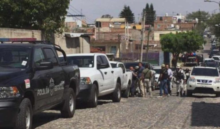 Reportan fuertes enfrentamientos armados en Tlaquepaque | VIDEOS