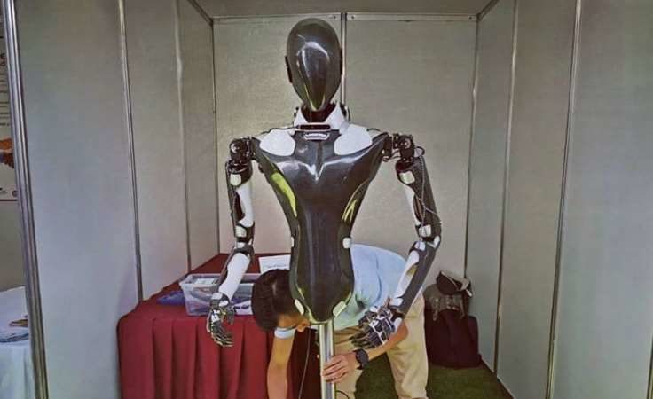 Centurión: el robot mexicano experto en ventas, promociones e inteligencia artificial