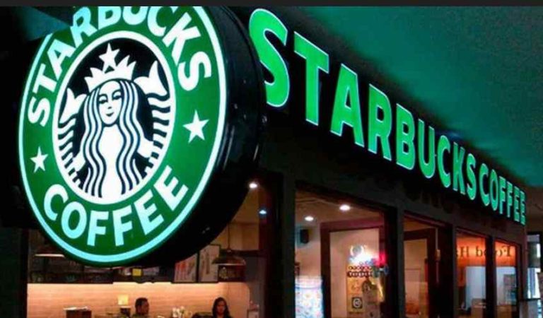 En EU y Canadá Starbucks si pagará a sus empleados en aislamiento