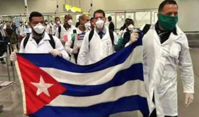 SRE aclara; médicos cubanos no atenderán a población, darán recomendaciones por COVID-19