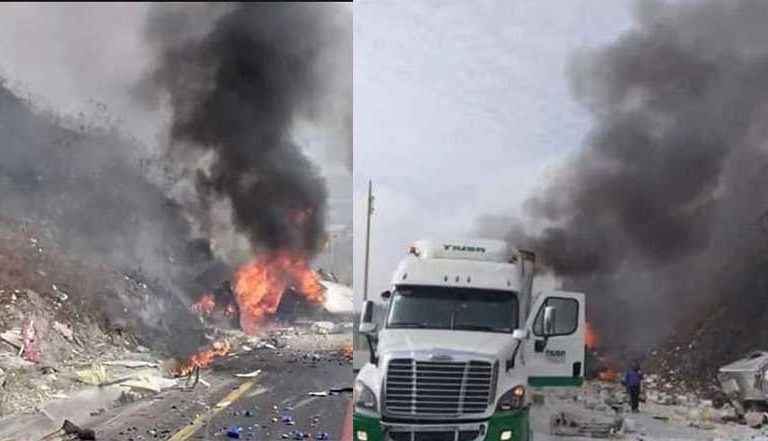Carambola de tráileres en autopista Puebla-Córdoba; 1 muerto y 5 heridos