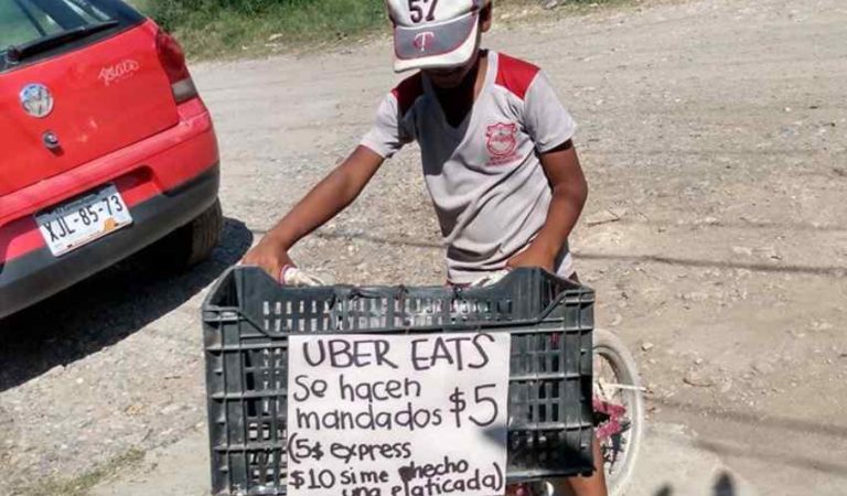 “UBER EATS” se viraliza por entregar mandados a 5 pesos en su bicicleta