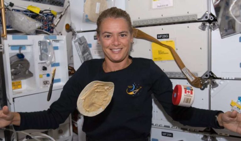 Cómo la tortilla llegó a ser el alimento oficial de la NASA