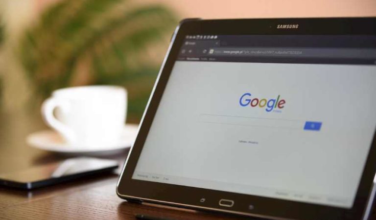 Google prohibirá anuncios de ‘software’ espía y tecnología de vigilancia