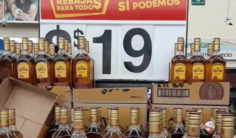 Walmart etiqueta por error 81 botellas de tequila a 19 pesos cada una