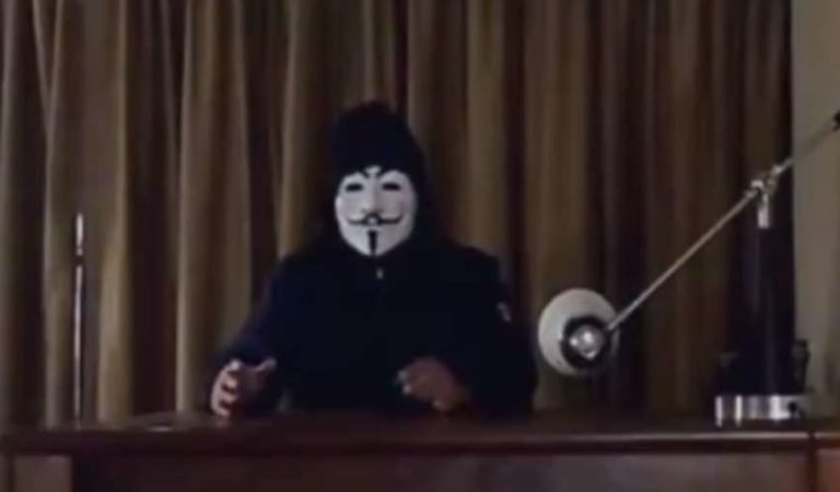 Anonymous México anuncia que hackers rusos intervendrán en elecciones; desata burlas