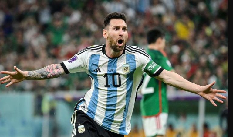 Lionel Messi con gol, hace historia vs México